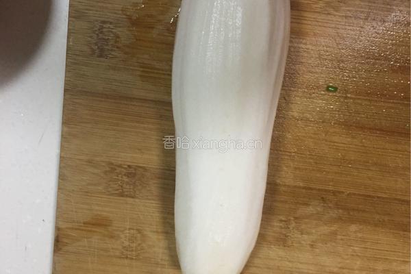酱香白萝卜的做法图解1