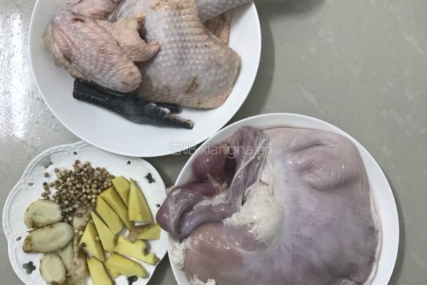 客家猪肚鸡汤的做法图解1