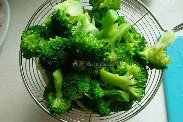 清炒西兰花的做法图解3