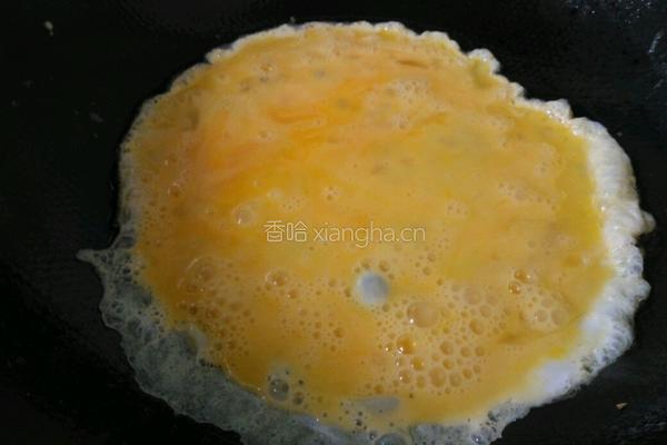 韭菜鸡蛋虾皮饺子的做法图解3
