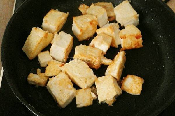 沙茶酱豆腐炒青瓜粒的做法图解5