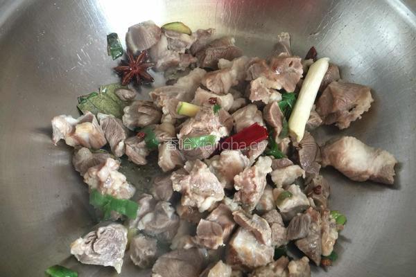羊肉炖萝卜的做法图解7