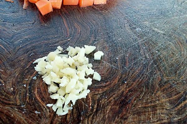 豌豆米炒肉丁的做法图解10