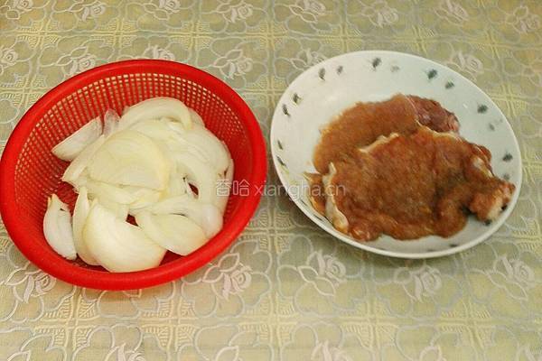 洋葱丝香煎猪扒的做法图解4