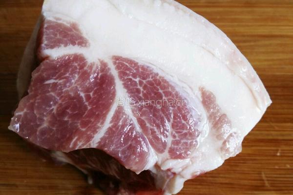 双菇烧肉的做法图解3