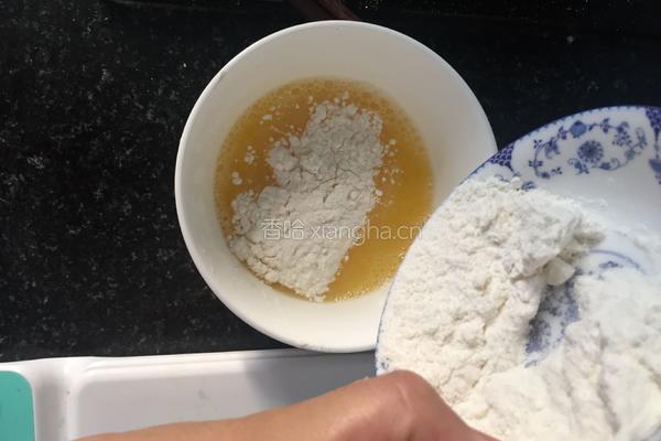 火腿鸡蛋饼的做法图解2