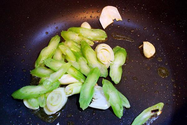 西芹千叶豆腐的做法图解7