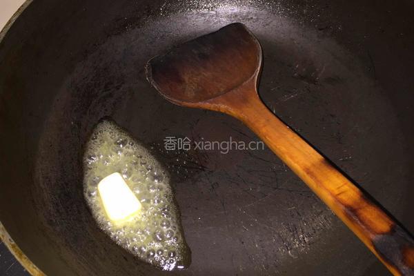 土豆香肠炒意大利面的做法图解3