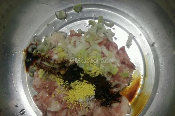 萝卜肉卷的做法图解4