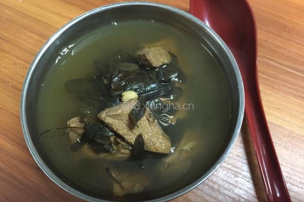 鸡骨草薏米茯苓煲瘦肉(祛湿汤)的做法图解4