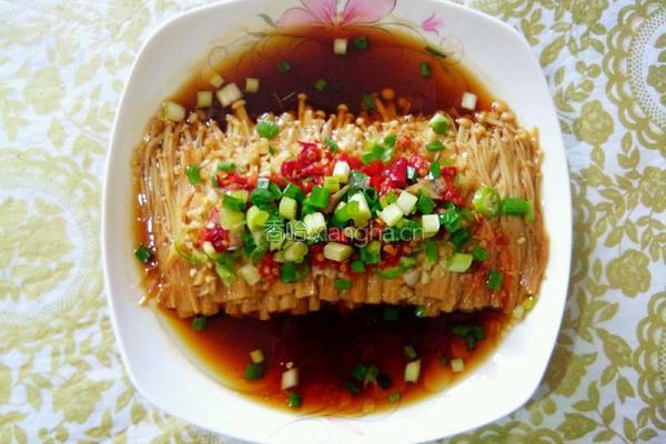 剁椒蒜蓉蒸金针菇的做法图解8