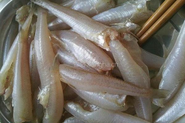 孜然沙丁鱼的做法图解1