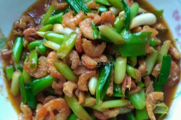 蒜苗虾仁的做法图解5