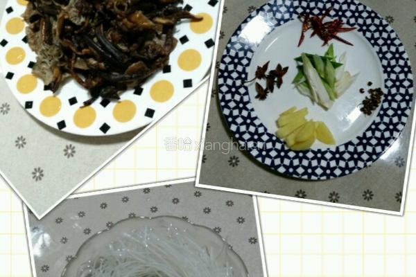 三黄鸡炖榛蘑粉条的做法图解2