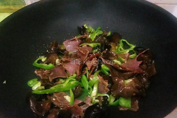 生炒腊肉（烟熏腊肉）的做法图解7