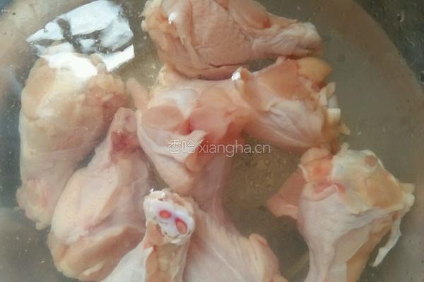 电饭煲焗鸡翅根的做法图解1