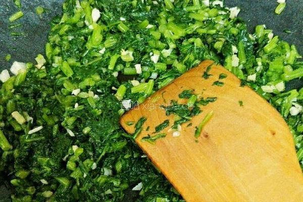 蒜味皇帝菜的做法图解4