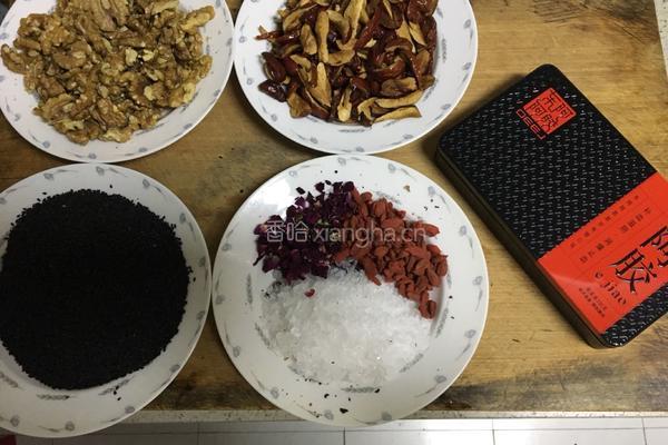 手工东阿阿胶糕的做法图解1
