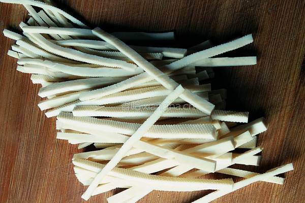 香干炒茼蒿的做法图解2