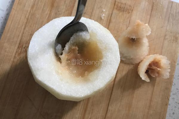 冰糖蒸雪梨的做法图解2