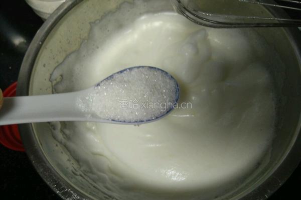 电饭煲戚风蛋糕的做法图解8