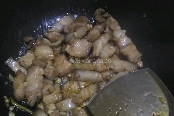 酸菜炒五花肉的做法图解6