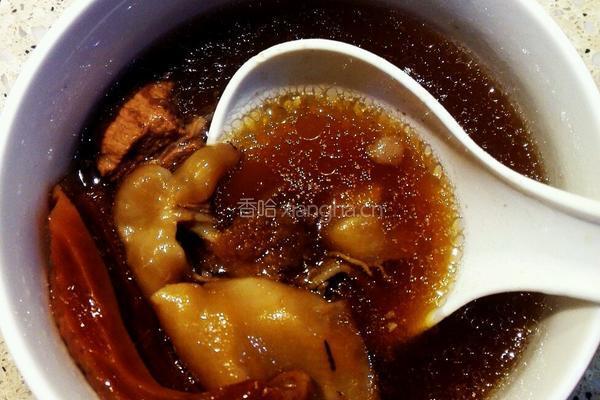 煲汤 花胶海螺煲排骨的做法图解11