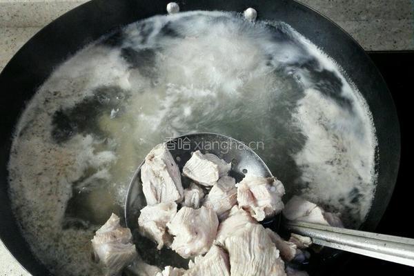 煲汤 花胶海螺煲排骨的做法图解8