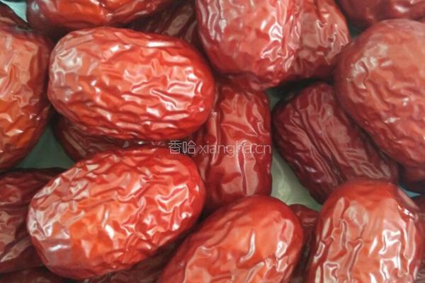 茶树菇红枣乌鸡汤的做法图解2