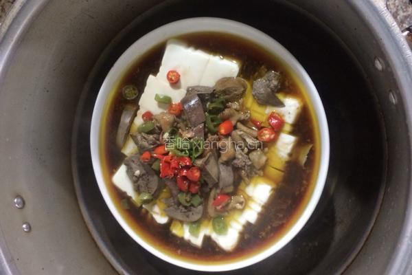 鸡杂蒸白玉豆腐