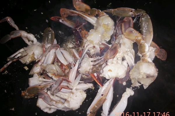生菜炒三眼蟹的做法图解3
