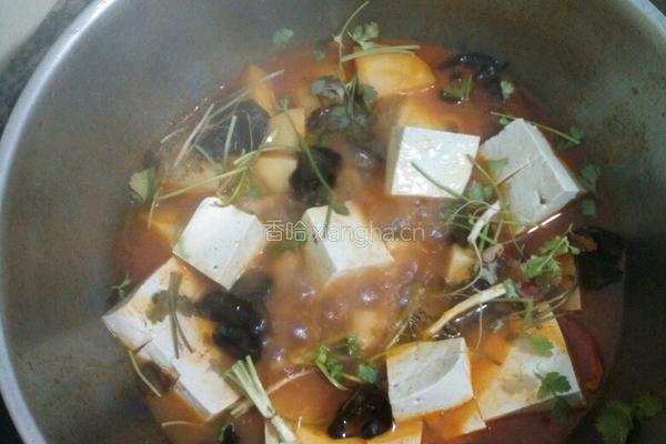土豆木耳炖豆腐的做法图解7
