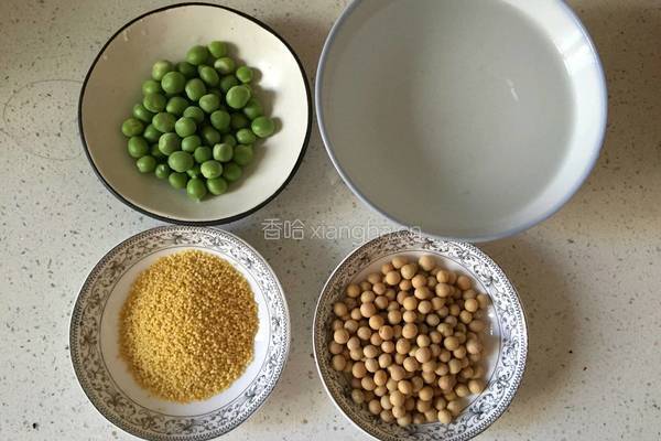 杂粮豆浆的做法图解1