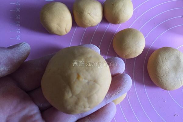 南瓜糯米芝麻饼的做法图解12