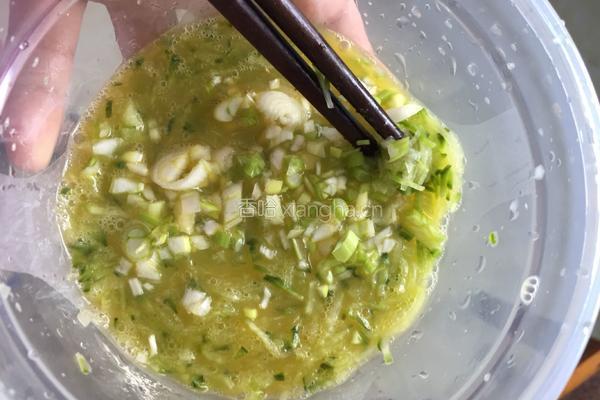 萝卜丝虾皮蛋饼的做法图解7