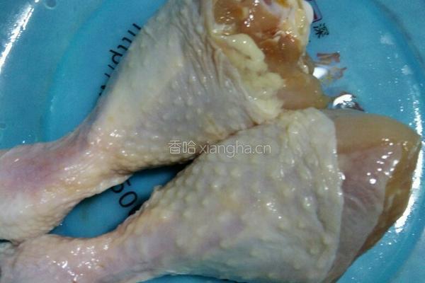 酱汁鸡腿的做法图解1