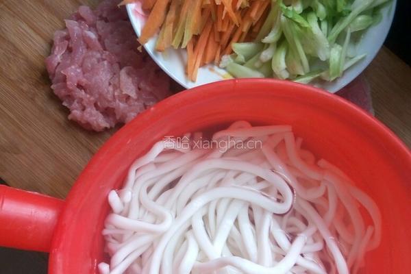 炒土豆粉的做法图解1