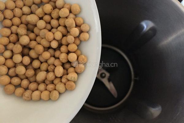 杂粮 豆浆的做法图解2