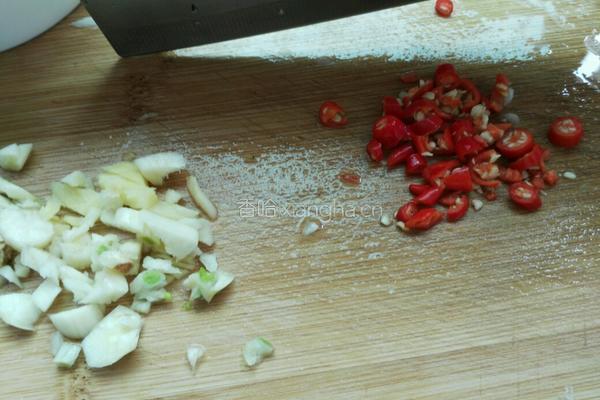凉拌豆芽的做法图解3