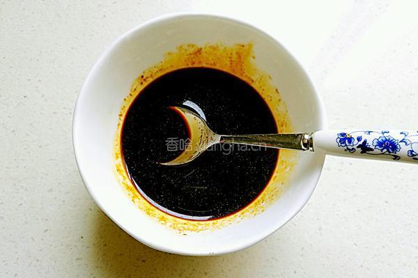 秘制酱汁炒面的做法图解2