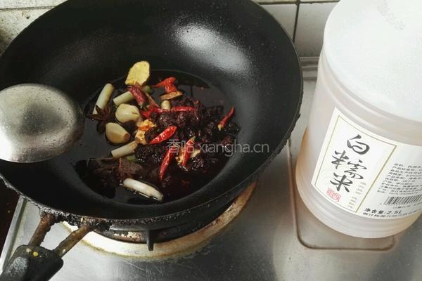 红烧羊腩的做法图解3
