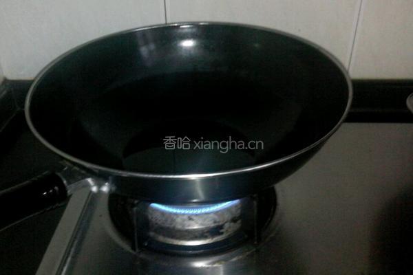 香菇鸡炒饭的做法图解3