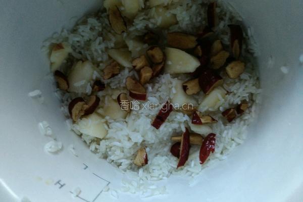 红枣苹果绿茶粥的做法图解5