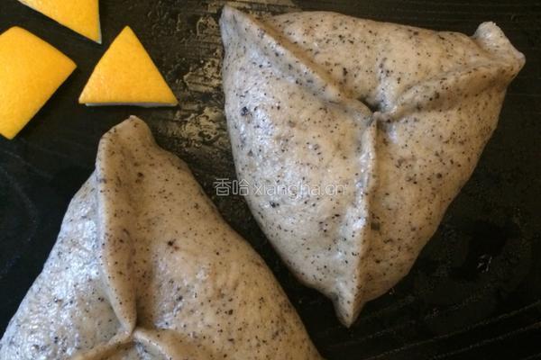 核桃芝麻糖三角