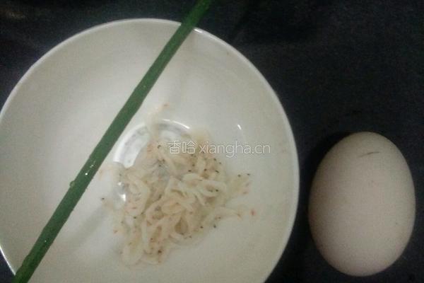 虾米蒸蛋的做法图解1