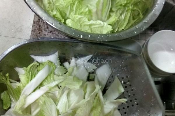 酸香白菜的做法图解1