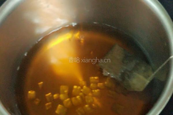 仙草奶茶的做法图解2