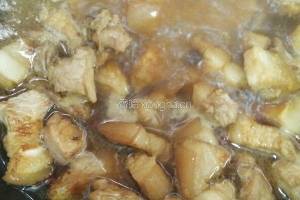 红烧肉炖土豆的做法图解3
