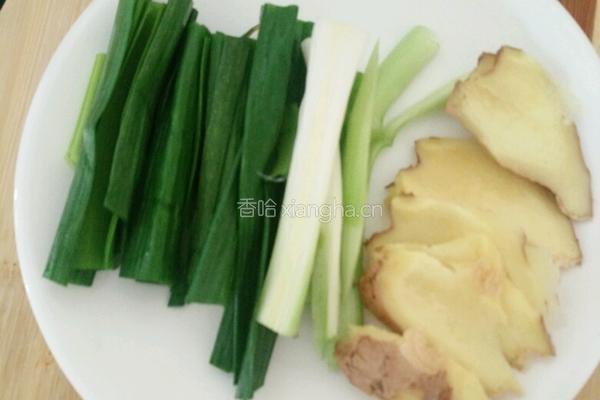 萝卜焖鸭的做法图解2