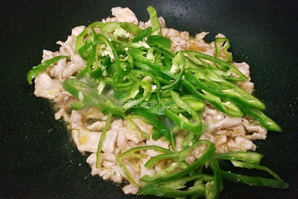 青椒炒肉的做法图解6